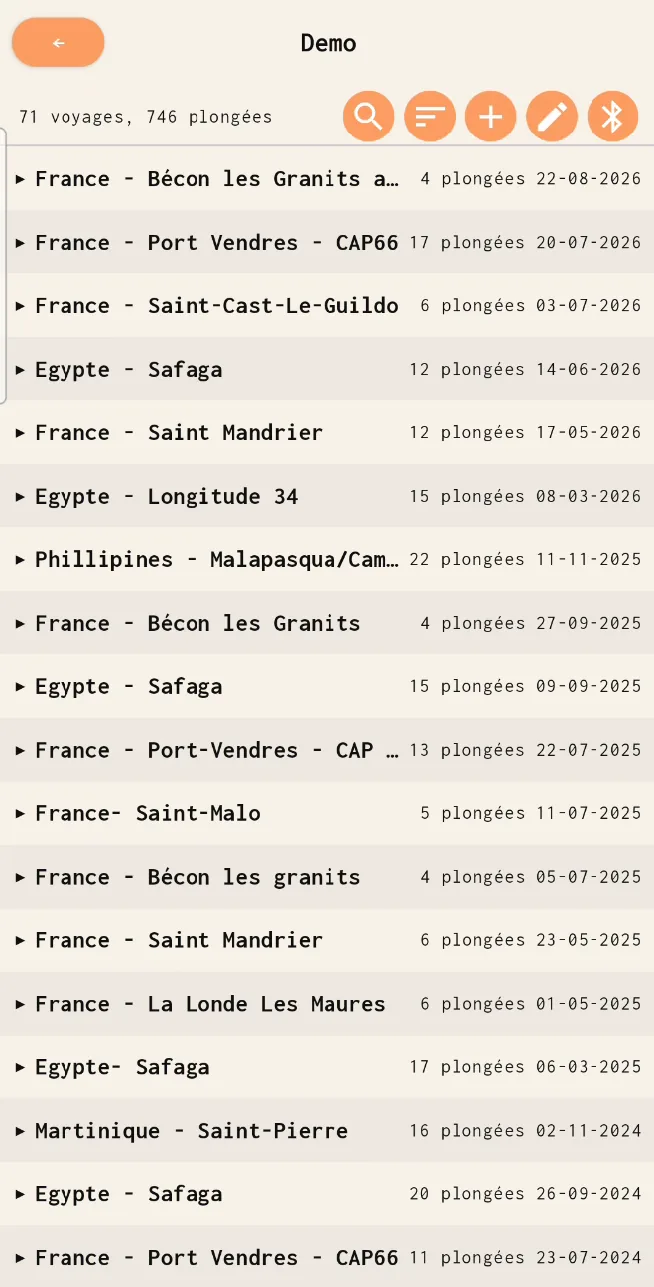 Carnet : voyages et plongées